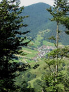 Blick nach Westen vom Präger Eck über Präg hoch zum Nollenkopf am 29.7.2009