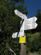Blick nach Norden zum Wegweiser am Pr�ger Eck