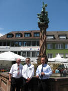 ZG Raiffeisen am 4.7.2009 am Kartoffelmarkt Freiburg; Schindler, Dr. Ralf Wiebe und Roland Klink (von links)