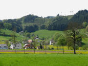 Tele-Blick nach Süden auf Fischbach am 1.5.2009