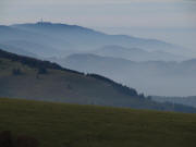 Tele-Blick vom Gie�h�bel am Schauinsland nach S�den zum Blauen am 31.10.2009