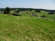 Blick von der B 500 nach Osten �ber Schwarzmoos und M�hleberg am 8.9.2009 