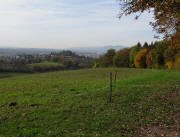 Blick nach Westen �ber den W�pplinsberg zum Kaiserstuhl am 28.10.2009