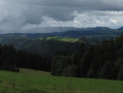 Tele-Blick vom Nazih�usle beim Thurner am 18.9.2009 nach Norden �ber den Spirzen bis zum Kandel