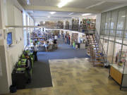 Blick in die Stadtbibliothek im EG am 22.9.2009 - moderne PC-Terminals