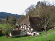 Blick nach S�den �ber den alten Kartaus-Bauernhof in Richtung Sandfang 2.4.2010