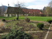 Blick nach S�den �ber den Garten hinter der Kartau zur Kirche am 2.4.2010
