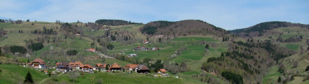 Blick vom Str��chen von Ober-Rollsbach nach Laitenbach am 29.4.2010 nach Nordwesten auf  Laitenbach und Ungendwieden