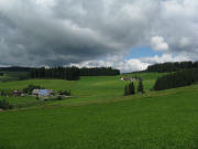 Blick nach Norden zu Lorenzenhof und Lorenzenhäusle (von links) am 1.9.2010