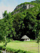 Blick nach Nordwesten zur M�hle beim Gassenbauernhof unterm Scheibenfelsen am 25.8.2010