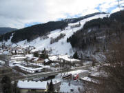 Blick nach S�dosten �ber Todtnau am 21.2.2010 - rechts die Hasenhornbahn