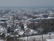 Blick am 12.2.2010 vom Spemannplatz am Lorettoberg nach S�dwesten �ber Vauban bei Schneetreiben
