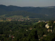 Tele-Blick vom Waldcafe am 18.7.2010 nach Nordosten �ber H�rchersberg, Stegen-Oberbirken, Rechtenbach hoch zu St.M�rgen