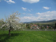 Blick nach Norden �ber Zunzingen bis zum Castelberg am 27.4.2010