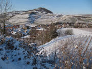 Blick vom Gedenkkreuz  nach Norden �ber Achkarren zum Schlossberg am 4.12.2010