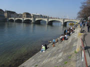 Kleinbasel am 29.3.2011: Blick nach Nordwesten zur Johanniterbr�cke