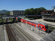 Freiburg-Hauptbahnhof am 18.5.2011: Der H�llent�ler von Titisee f�hrt ein