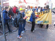 Bildungsdemo 17.1.11 Freiburg: Wissen die Sechskl�ssler, was Sie da verteilen?