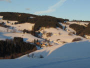 Blick vom Zwerisberg nach Norden am 3.1.2011 zum Kernewiesenhof, Kapfenmathishof und Schneiderh�usle (v.r. oben), Dieschenhof  unten