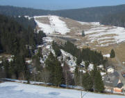 Blick nach Norden über Camping zum Skihang Wasen am 5.3.2011