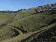 Blick nach Norden zu Sch�neckhof (rechts) und Sattelgrundhof am 25.3.2011