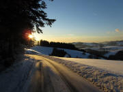 Blick nach Westen �bers R�merstr��chen auf dem Zwerisberg am 3.1.2011 um 16.15 Uhr