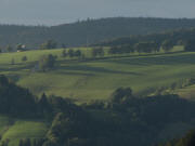 Steigweg am 18.7.2011: Tele-Blick nach Norden �bers Schireh�usle Schmittenbach zum Vorderen Willmen