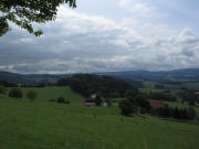 Blick �ber den Weisenhof nach Osten gen St.M�rgen am 24.7.2011