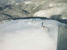 Blick nach Norden über den Gipfel des Feldbergs runter ins Zastlertal im Februar 1998