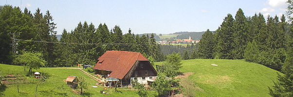 Weberhäusle - Schweighöfe mit St. Märgen Ende Mai 2002